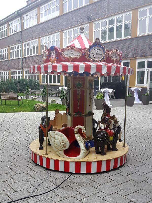 Karussell Nostalgie mit 8 Plätzen